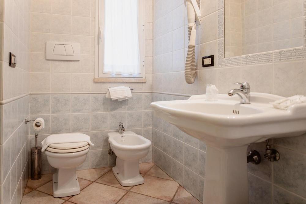 Hotel Rossi Manciano Εξωτερικό φωτογραφία