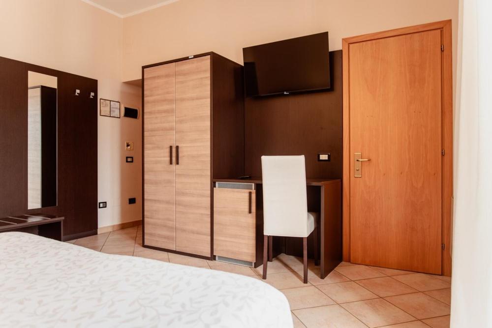 Hotel Rossi Manciano Εξωτερικό φωτογραφία