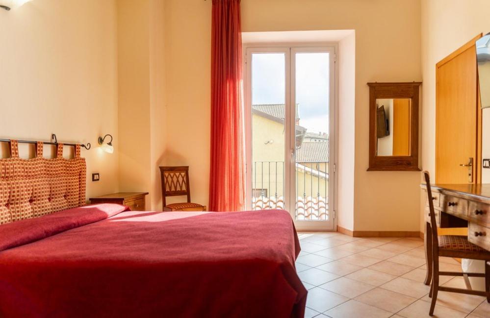 Hotel Rossi Manciano Εξωτερικό φωτογραφία