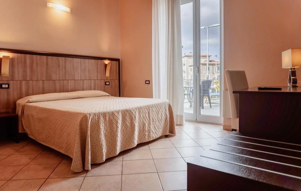 Hotel Rossi Manciano Εξωτερικό φωτογραφία