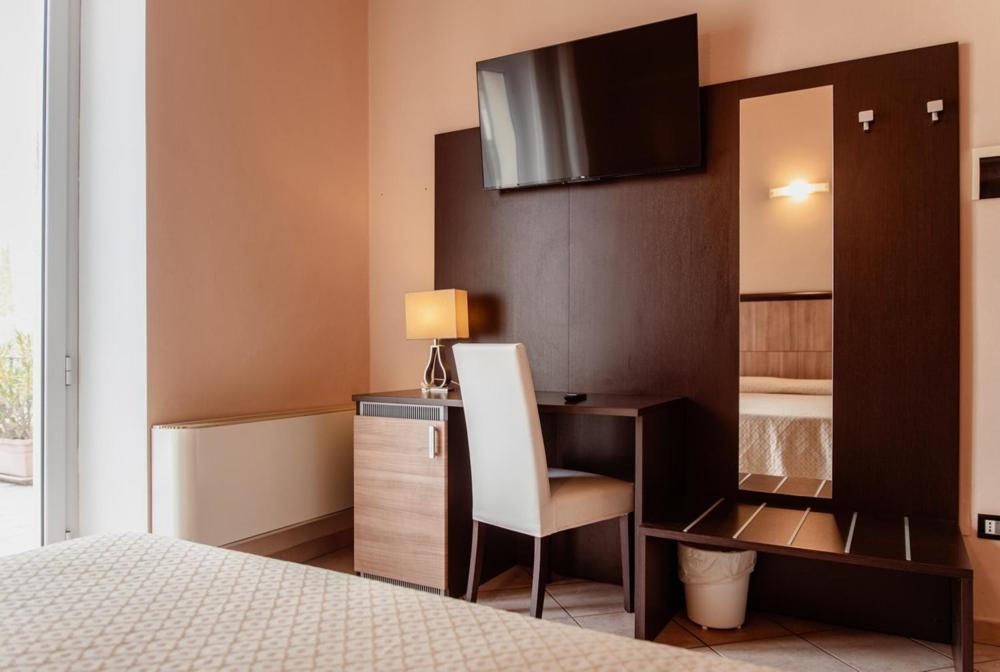 Hotel Rossi Manciano Εξωτερικό φωτογραφία
