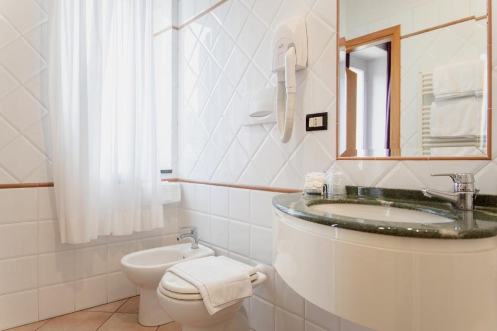 Hotel Rossi Manciano Εξωτερικό φωτογραφία
