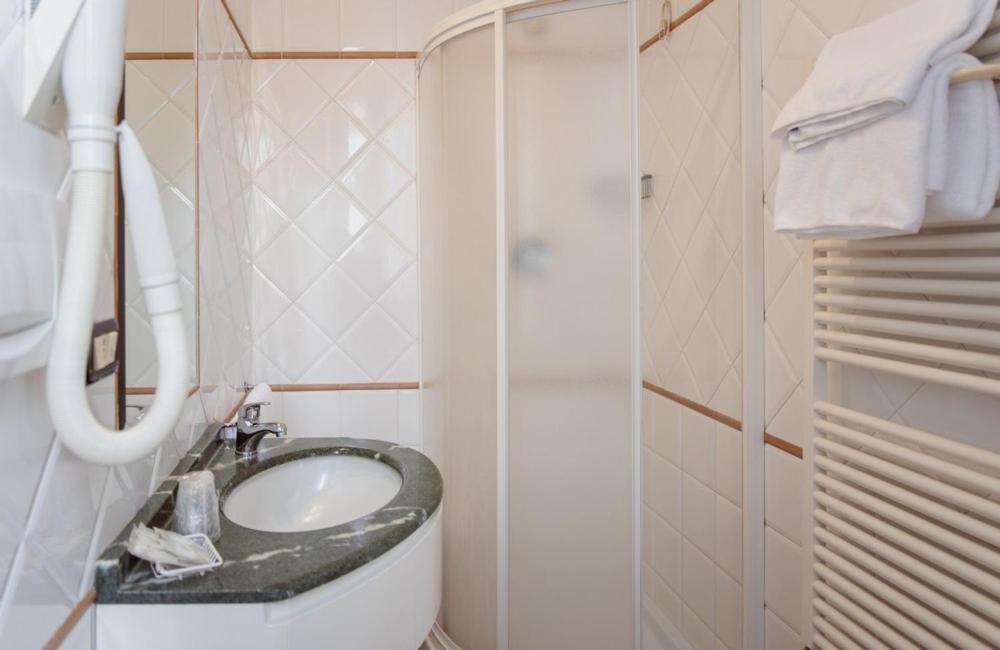 Hotel Rossi Manciano Εξωτερικό φωτογραφία