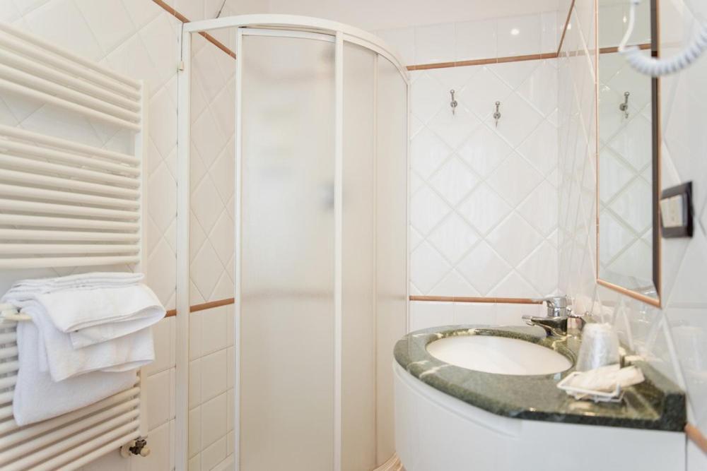 Hotel Rossi Manciano Εξωτερικό φωτογραφία