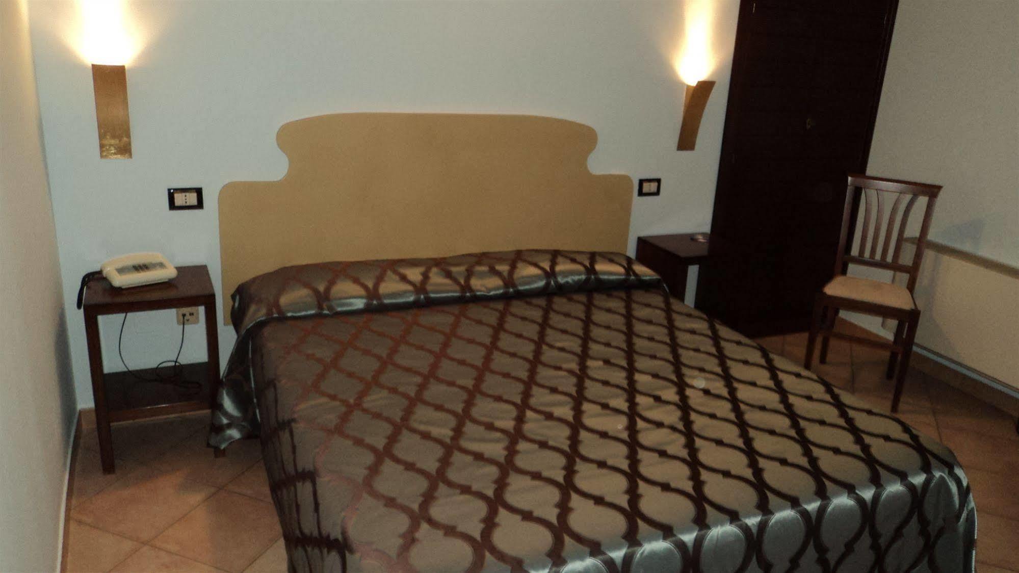Hotel Rossi Manciano Εξωτερικό φωτογραφία