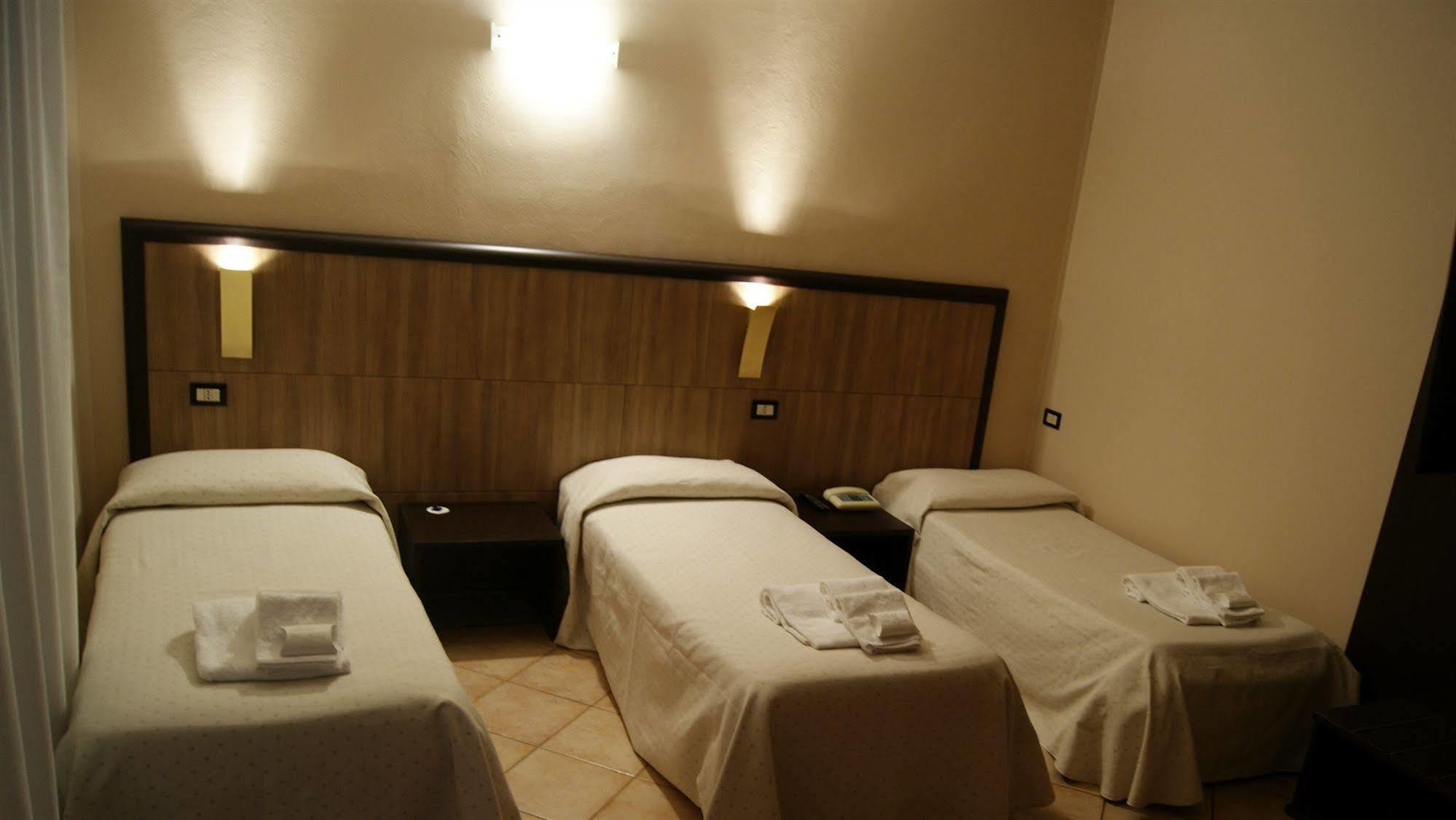 Hotel Rossi Manciano Εξωτερικό φωτογραφία